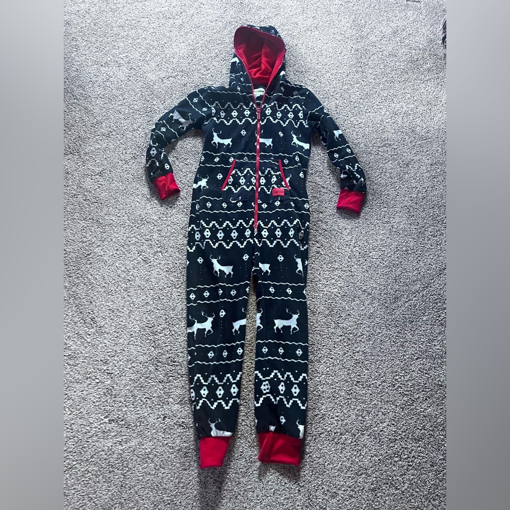 Black and Red Hooded Onesie Tipsy elves Men’s Medium